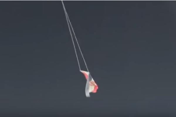 Morina LIKES THIS! Dron sa zastavom lažne hrvatske države  na meču Premijer lige BIH! (VIDEO)