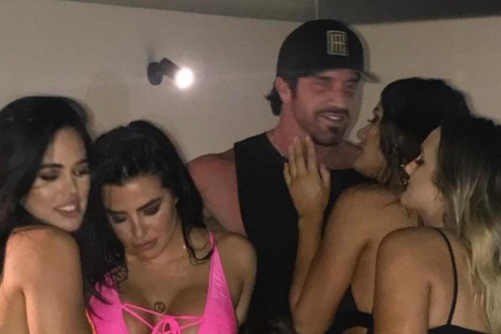 RAZVRAT TAJKUNA Otac četvoro dece ne prestaje sa orgijama: Suprugu i devojku privezao za šipku (FOTO 18+)