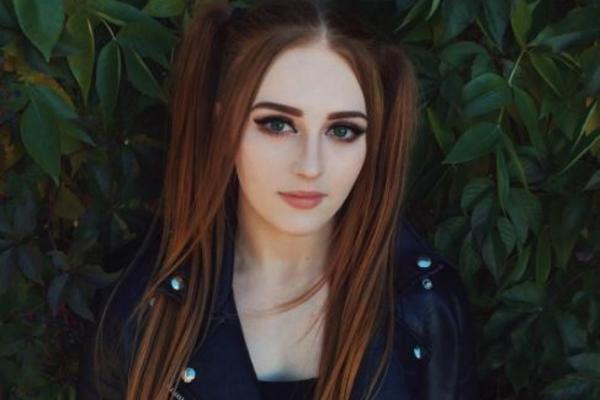 Kada se ova prelepa cura skine, muškarci beže glavom bez obzira, A EVO I ZAŠTO! (FOTO)