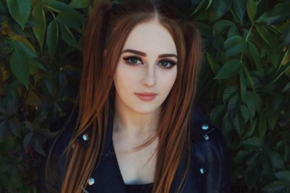 Kada se ova prelepa cura skine, muškarci beže glavom bez obzira, A EVO I ZAŠTO! (FOTO)