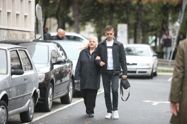 JELENINA SVEKRVA STIGLA NA SASLUŠANJE: S njom je došao i Marjanović o kome se najmanje zna!