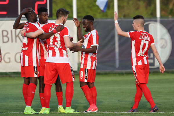 ODRŽAN SASTANAK: Evo da li će Zvezda produžiti ugovor sa ljudima bez kojih se ne može!