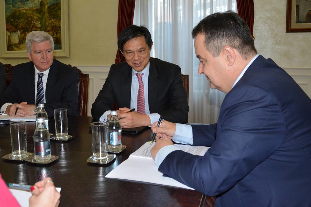 KOSOVO JE OTETO DA SE POMOGNE SRBIJI! Brajan Hojt Ji poručio da ne treba orediti Kosovo i Kataloniju!