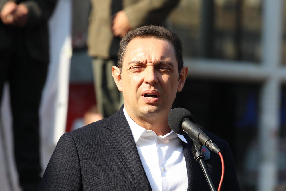 VULIN: Velike sile uvažavaju Vučića, ON SE GRČEVITO I ŽILAVO BORI ZA SVOJ NAROD!