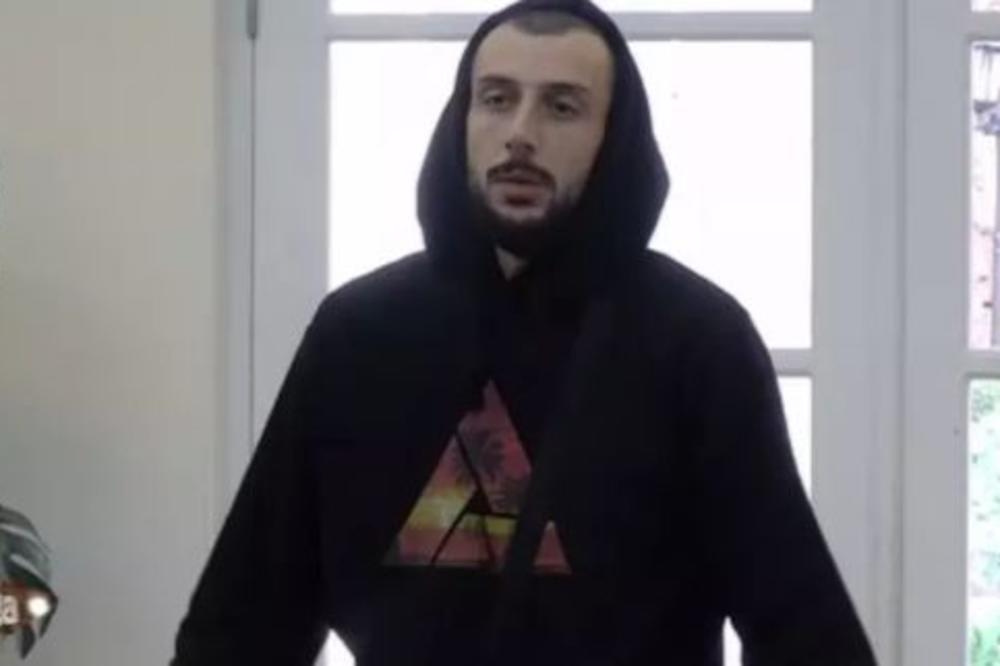 DA LI JE OVO NORMALNO? Đekson se uporedio sa Svetim Savom, pa šokirao izjavom!