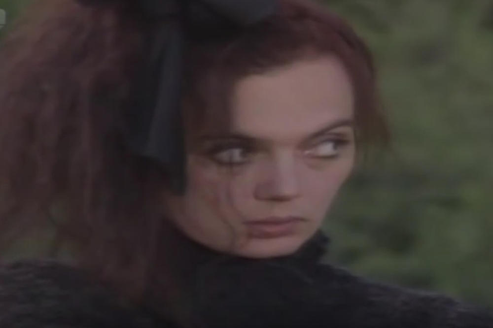 GLUMICU VESNU PEĆANAC ZLOSTAVLJAO SIN, ZAVRŠILA U PRIHVATILIŠTU: Proživela PRAVI PAKAO nakon SMRTI MUŽA!