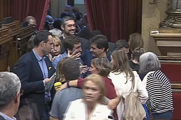 KATALONIJA PROGLASILA NEZAVISNOST OD ŠPANIJE! Slede li nemiri?! (VIDEO)