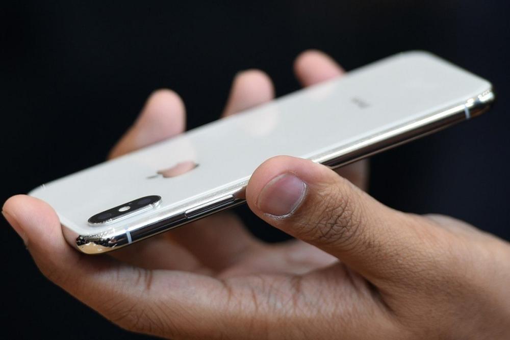 DA LI SE ISPLATI? iPhone X je prilično skup za popravljanje!