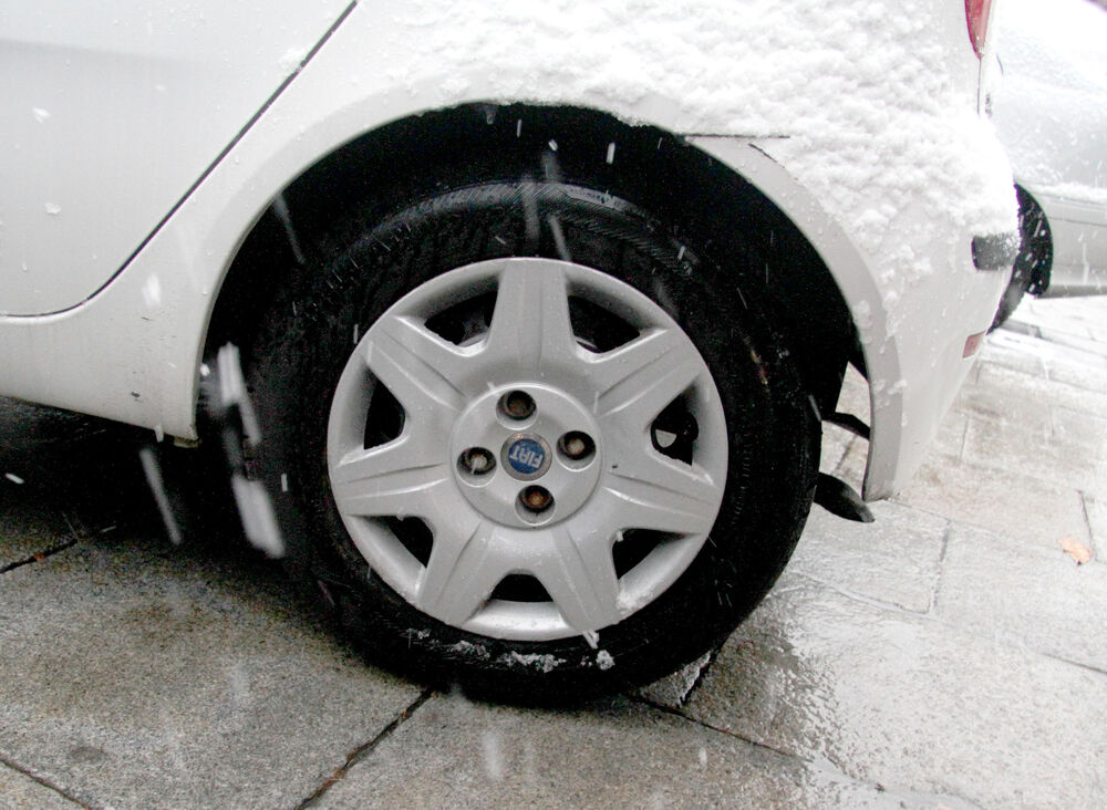 Sneg i zimske gume na automobilima