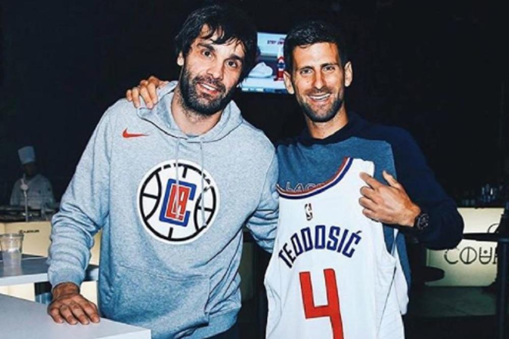 Ova na prvi pogled srećna fotka krije JEZIVI DETALJ zbog kojeg će SRCE DA STANE svim Teovim fanovima! (FOTO)