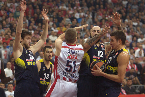 Pero Antić je udelio besplatnu lekciju Bogdanoviću, a košarkaš Sakramenta je posle mnogo vremena savladao gradivo! (FOTO)