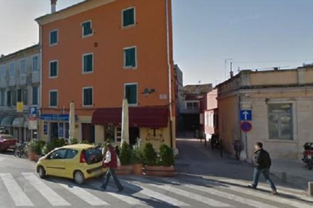 HOROR U ROVINJU! Toni Cetinski kolima naleteo na čoveka koji je ležao na putu: Vatrogasci podizali auto kako bi stigli do njega