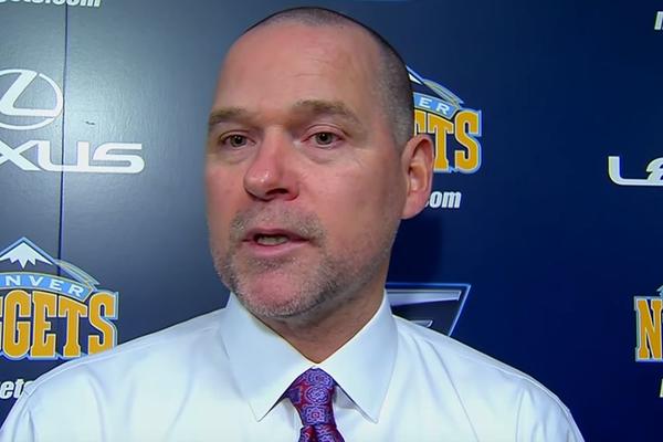 ON JE PAKLENI IGRAČ! JEDAN OD NAJBOLJIH U NBA! Trener Denvera egzaltiran zbog Jokića, posle najveće noći karijere! (VIDEO)