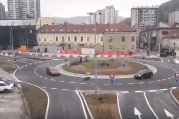 ZBUNILO BI I NAJVEŠTIJEG VOZAČA! Užice je dobilo kružni tok, a jedan detalj je sve nasmejao! (VIDEO)