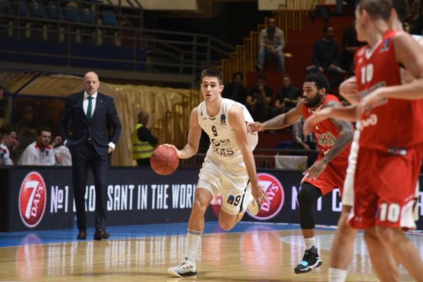 Partizan se lavovski borio, ali sa ovakvom odbranom neće biti velikih pobeda! Lokomotiva opravdala ulogu favorita! (VIDEO)