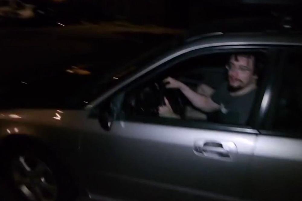 OVO JE MONSTRUM KOJI JE AUTOM POKOSIO STUDENTE! Zaleteo se na grupu i NAMERNO GAZIO LJUUDE (FOTO)