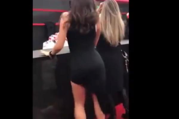 ŠAMPIONKA SVETA! Kada vidite kako ova devojka tverkuje, neće vam biti dobro! (VIDEO)