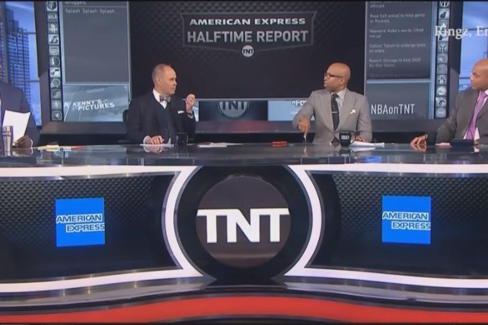 "DOĆI ĆU TI U KUĆU I JE*AĆU TI MAMICU": Legendarni NBA igrač ga je PSOVAO KAO LUD, doživeo je FRAS UŽIVO! (FOTO)