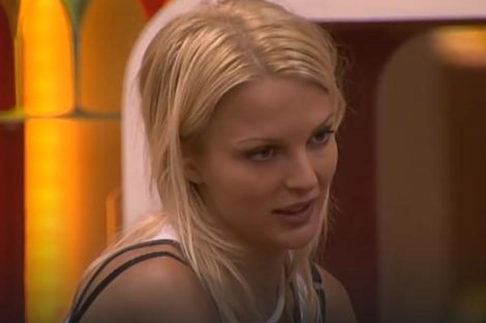 ŠTA JOJ JE OVO TREBALO?! Bivša ukućanka Velikog brata neprepoznatljiva nakon brojnih estetskih operacija! (FOTO)