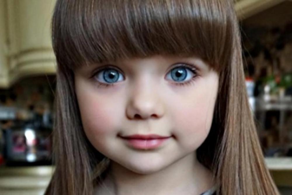 NEKADA JE BILA NAJLEPŠA DEVOJČICA NA SVETU! Samo godinu dana kasnije, mala Anastasija OVAKO IZGLEDA! (FOTO) NEKADA JE BILA NAJLEPŠA DEVOJČICA NA SVETU! Samo godinu dana kasnije, mala Anastasija OVAKO IZGLEDA! (FOTO)