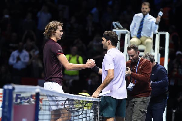 FEDERER U POLUFINALU: Zverev se borio kao tigar, ali se ne smeju propuštati šanse protiv starog lava!