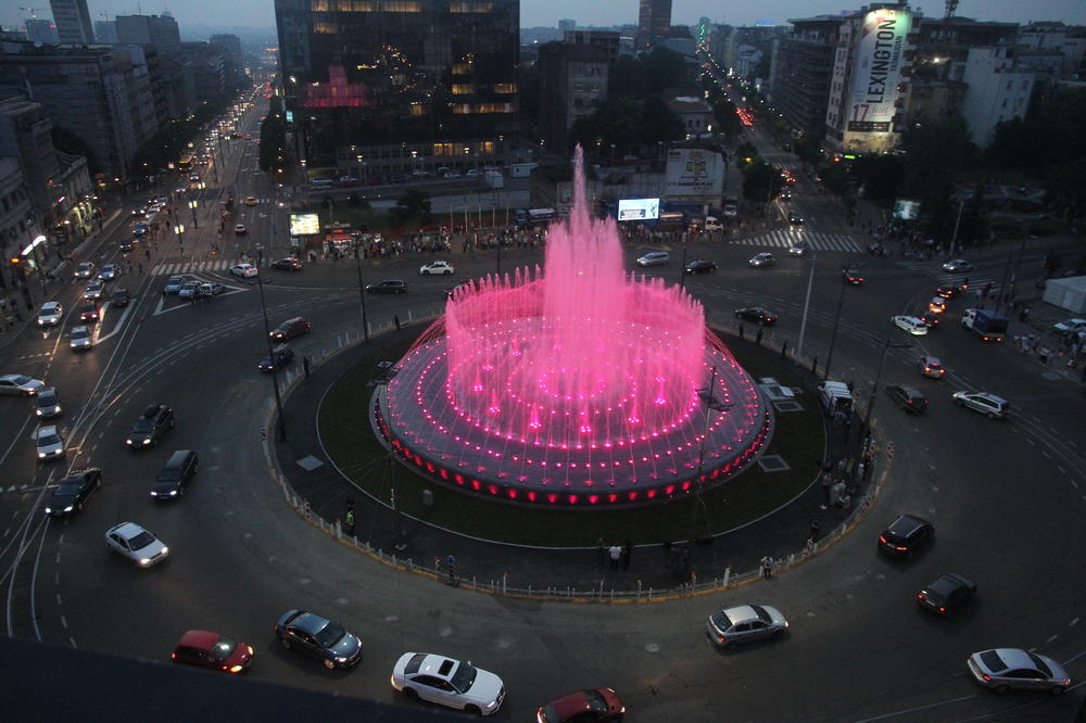 BIĆE VESELA ZIMA: Od sutra opet radi muzička fontana na Slaviji!