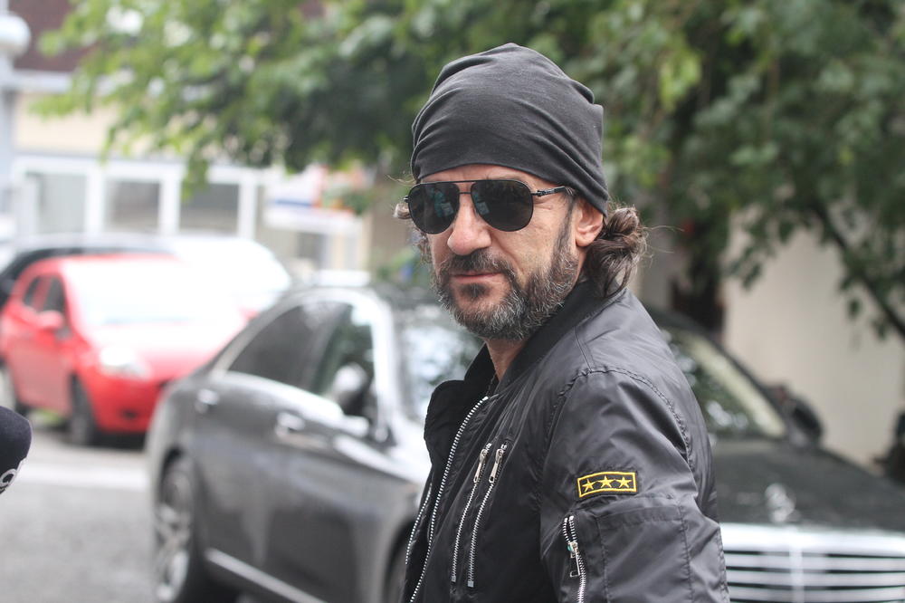 NIKADA NIJE DALA NIJEDNU IZJAVU ZA MEDIJE: Lukas je prvu ženu upoznao u osnovnoj školi, otkriveno ko je ONA! (FOTO)