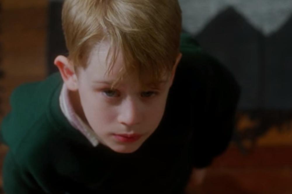 ZVEZDA FILMA "SAM U KUĆI" SKROZ PROPAO! Lečio se od NARKOMANIJE, a sada je uhvaćen u NAKAZNOM izdanju!