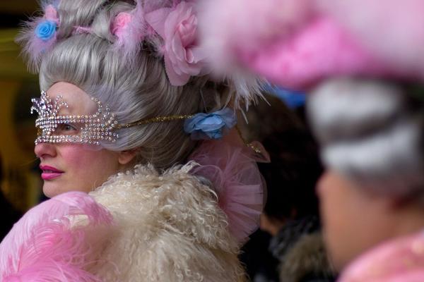 5 BJUTI PRAVILA najomrženije KRALJICE ikada koja su primenljiva i danas! (FOTO) (GIF)