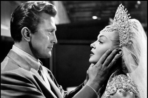 BILA JE IDEAL LEPOTE: 7 puta se udavala, ljubavnike niko ne može da joj prebroji, a jedinog čoveka koga je istinski volela ćerka joj je ubila nožem! (FOTO)