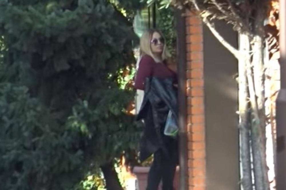 SRPSKU FOLK ZVEZDU POTPUNO UNIŠTILA KORONA! Nema više nastupe? Sad izjavila nešto o čemu će danima SVI PRIČATI