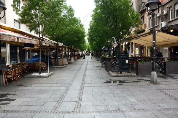 VELIKA DRAMA U BUTIKU U BEOGRADU: Žena je rekla da nema ništa u torbi, a alarm je neprestano pištao!!!