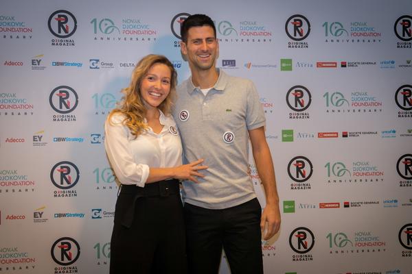 TO JE BRIŽNA MAJKA! Evo zašto je Jelena Đoković kasnila na slavu! (VIDEO)