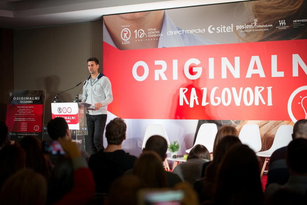 Novak Đoković pomaže mladim Srbima! (FOTO)