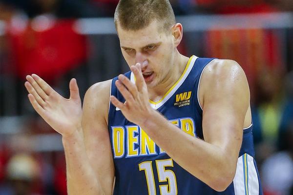 TRIJUMFALAN POVRATAK NIKOLE JOKIĆA: Denver skresao krila Pelikanima, dabl-dabl učinak Srbina! (VIDEO)