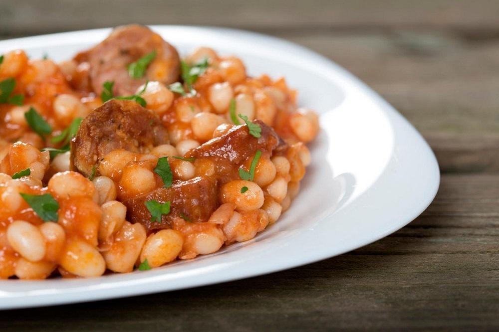 Nema dobrog ručka ako na stolu ne zamiriše pasulj prebranac! (RECEPT) (VIDEO)