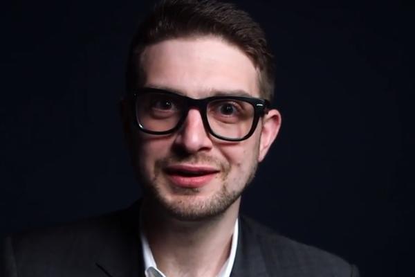 SOROŠEV SIN NAKON SASTANKA SA VUČIĆEM: Oglasio se porukom na Tviteru!