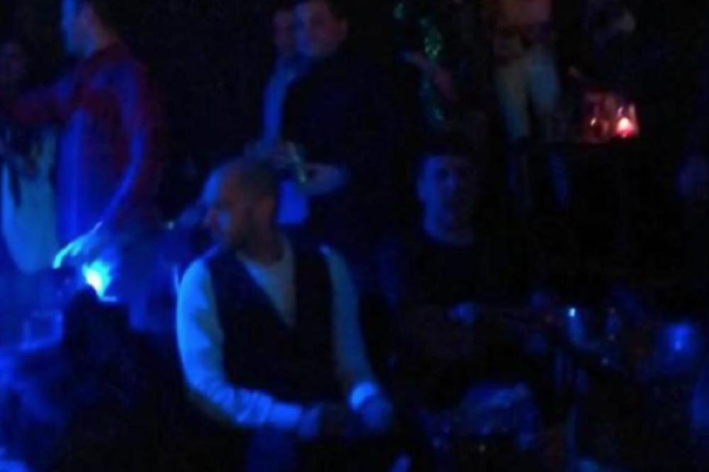 Stojković uhvaćen kako grmi u klubu! Iznenadićete se kada vidite s kim! (FOTO)