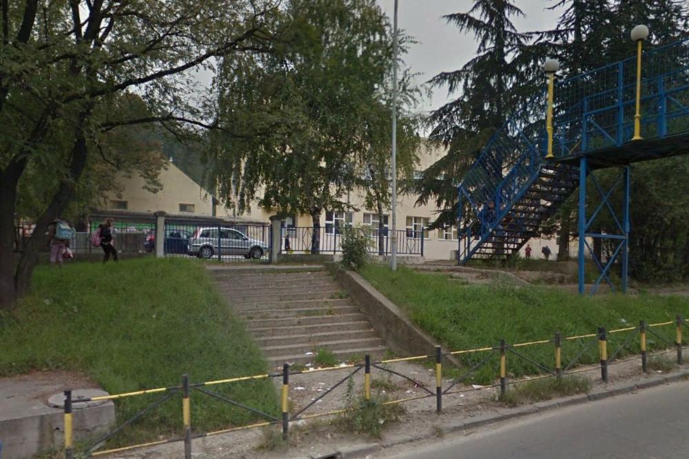 DEVOJČICA JE KRIVA, SVE JE IZMISLILA, JE L MOJ SIN TREBA DA DIRA DEČAKE? Oglasio se otac dečaka optuženog za SEKSUALNO NASILJE!