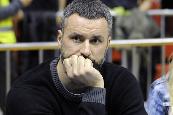 TREBA DA VAS JE SRAMOTA: Žestoka izjava Gurovića posvećena centrima reprezentacije Srbije nakon katastrofe u Kini!