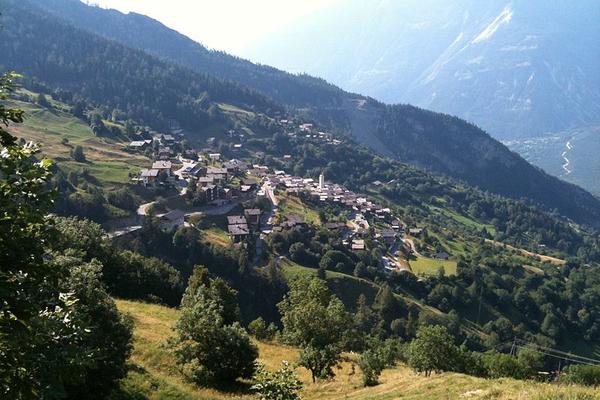 AKO SE DOSELITE U OVO SELO, DOBIĆETE 60.000 EVRA: Švajcarci imaju zanimljivu ponudu!