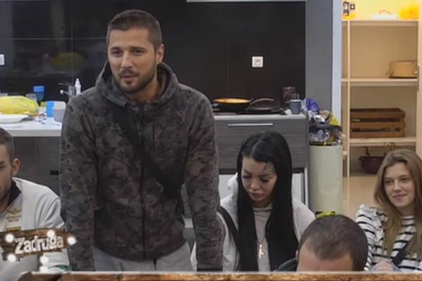 Bivši dečko Ene Popov ODLEPIO ZA SLOBINOM ŽENOM! KIJA SE SAMO SMEŠKA, ALI Marko... (VIDEO)