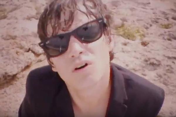 LJUBAVNI JADI I ABU DABI: Turisti izbacili drugi singl (VIDEO)