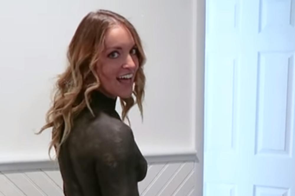 PROŠETALA JE POTPUNO GOLA TRŽNIM CENTROM, A TO NIKO NIJE PRIMETIO: Pogledajte kako je to uspela! (VIDEO)