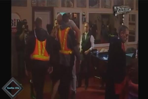 DOČEKALI SMO I TO: MASOVNA TUČA u Zadruzi! Letele UVREDE, ČAŠE I PESNICE, a evo kako je sve počelo i izgledalo! Ovi ljudi će se POUBIJATI (VIDEO)