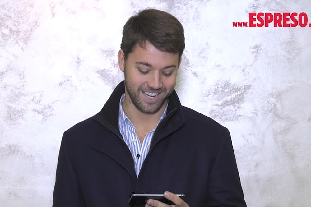 ESPRESO TVITER: UMISLIO DA JE MADONIN SIN? DUŠO, OŽENI ME! Stefan Živojinović odgovarao tviterašima, ali snašao se PROFI, čak je obećao i ŽENIDBU (VIDEO)