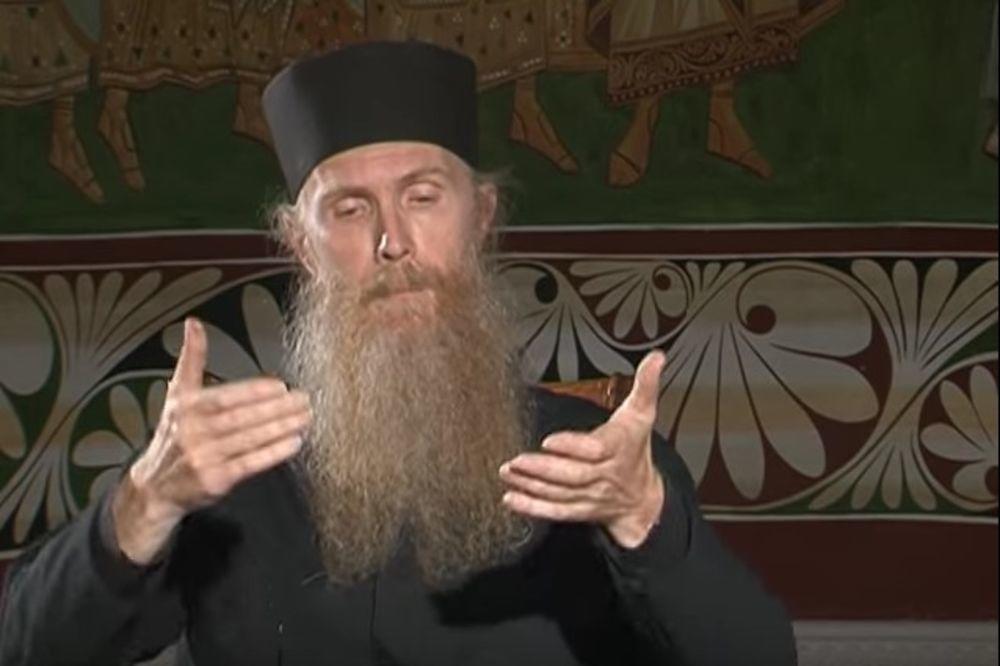 MONAH ARSENIJE JE 6 GODINA BIO U OSTROGU: Dešava mi se da vidim lepu devojku i zaljubim se! PRIČAO JE I O ČUDIMA