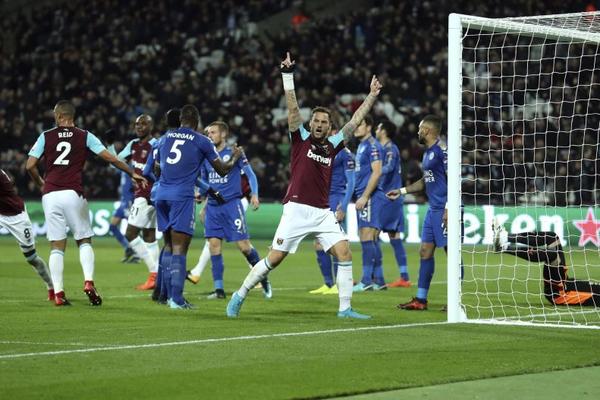 FUDBALER KOGA ŽELI ZVEZDA SE POVREDIO: Čak je i nastup na EURU pod znakom pitanja!