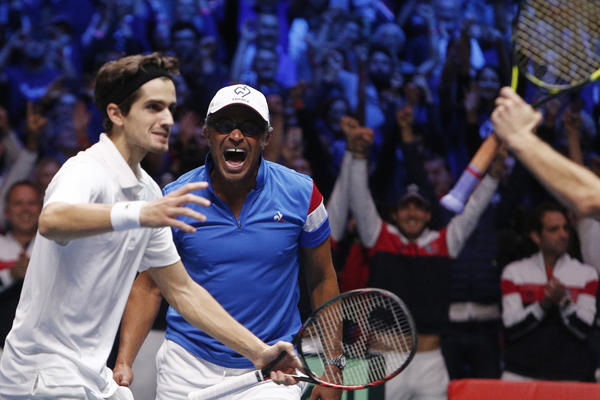 MEČ LOPTA ZA FRANCUZE! Conga protiv Gofana u nedelju za Salataru! (FOTO)