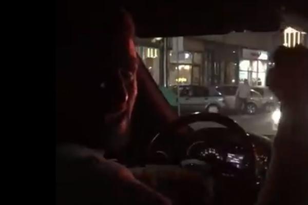 NOVAK NAPRAVIO ŽURKU U KOLIMA: Đokovići ludovali na ulicama Beograda! (VIDEO)